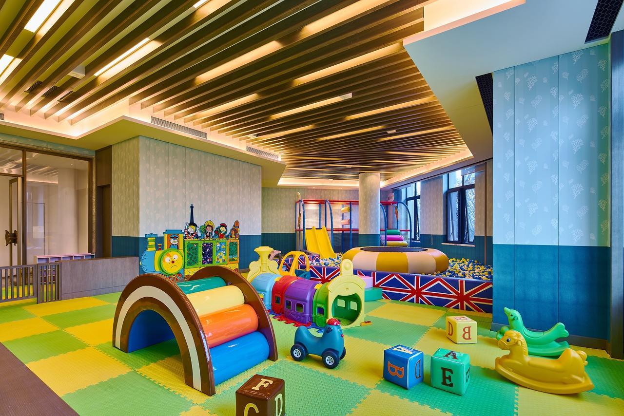 Wanda Vista Qingdao Movie Metropolis Hotell Exteriör bild