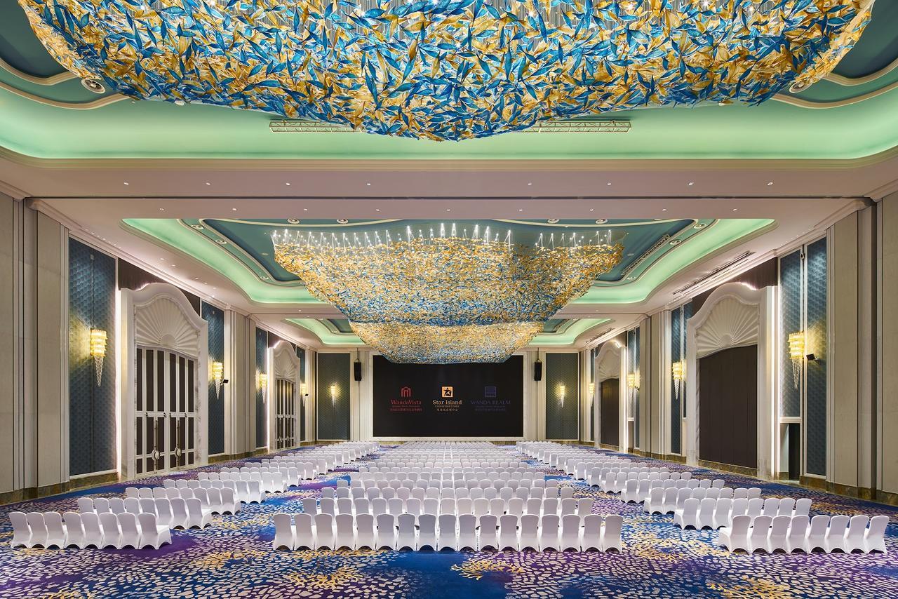 Wanda Vista Qingdao Movie Metropolis Hotell Exteriör bild